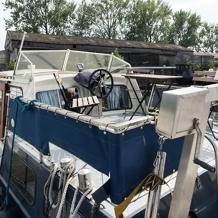 Apartment Basichouseboat Nearcenter Amsterdam